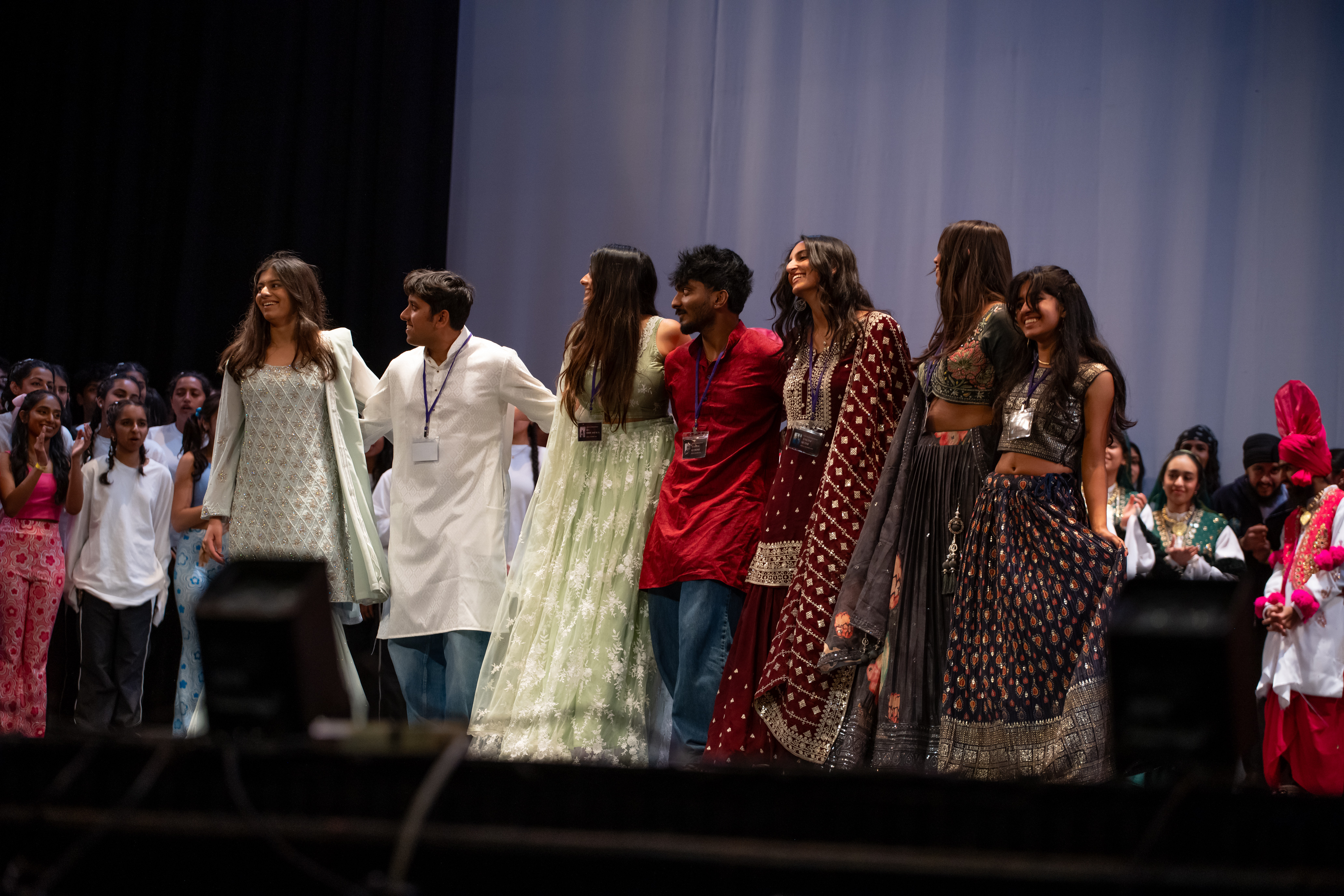 ucsb dhadkan - stage and tech